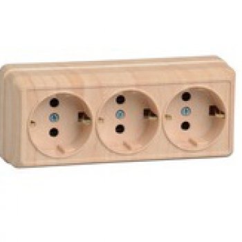 Розетка IEK Октава 3-ая сосна с/з (20/240)