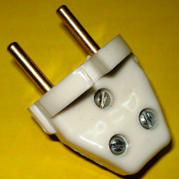 Вилка Витебск прямая без заземления белый (20/400)