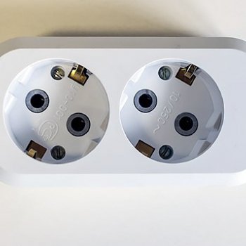 Колодка Пересвет 2гн с заземлением 10А (50)