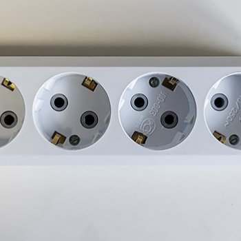 Колодка Пересвет 4гн с заземлением 10А (50)