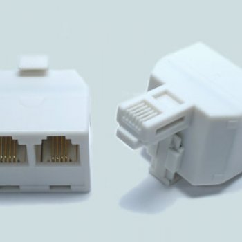 Переходник телефонный RJ-11 (6p4c) штекер/2 гнезда белый Rexant (50)