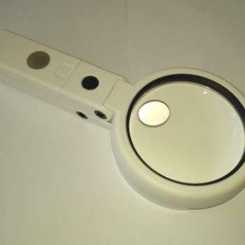 Лупа настольная FS-75 75мм/5х 8LED USB