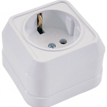 Розетка Makel накладная 1-ая с/з белая (10/100)