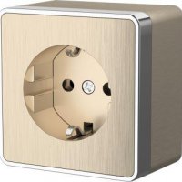 Розетка Werkel Gallant 1-ая с заземлением шампань рифлёный (10)