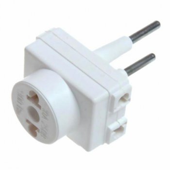 Тройник Toker 3ТМ 10A универс белый (180)