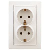 Розетка 2-ая с заземлением слоновая кость Intro Plano