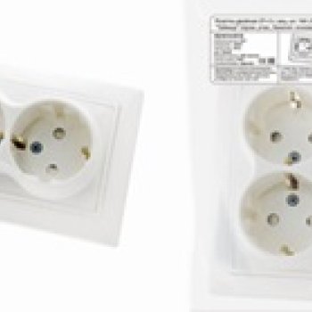 Розетка TDM Таймыр 2-ая белая с/з, шторки, бакелит. основание (10/200)