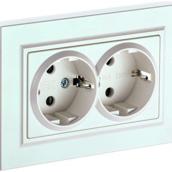 Механизм розетки 2-ая с заземлением жемчуг IEK Brite