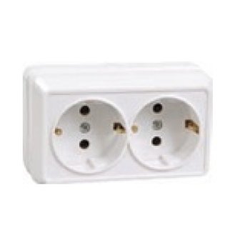 Розетка IEK Октава 2-ая белый с/з (18/216)