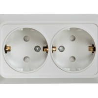 Розетка BOLLETO 2-ая с/з з/ш 7128х белый накл (10)