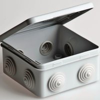 Коробкa Тусо 100х100х50мм IP54 8 вводов (48)