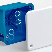 Коробка Тусо 70х70х45мм крышка лапки (120)