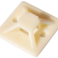 Площадка под хомут 20х20 самоклеящаяся белый 100шт Rexant (10)