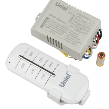 Пульт управления светом TM Uniel UCH-P005-G3-1000W-30M 3 канала*1000Вт.