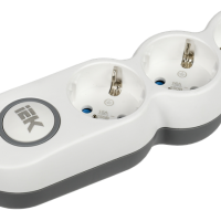 Удлинитель 3гнезда 1.5м заземление выключатель 3500Вт ПВС 3x1,5мм² IEK UNO (56)