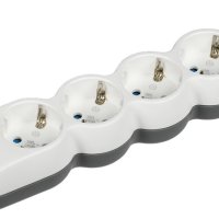 Удлинитель 5гнезд 1.5м заземление 3500Вт ПВС 3x1,5мм² IEK UNO (40)