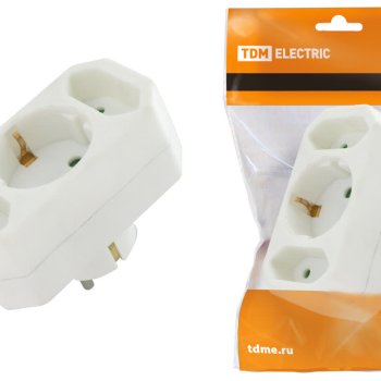 Тройник TDM 1x16А с/з + 2х2,5А б/з под плоскую вилку белый (100)
