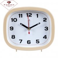 Будильник Рубин квадратный 12,5*10,5см Классика корпус бежевый кварцевый механизм (1/20)