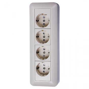 Розетка Прима 4-ОП с заземлением монтажная пластина шторки белый (22)