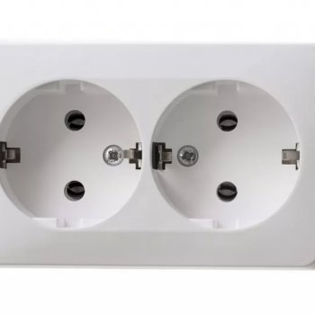 Розетка Этюд 2-ОП с заземлением белый (16/96)