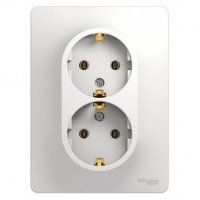 Розетка Glossa 2-ая с заземлением в сборе белый (10)