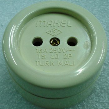 Розетка Makel накладная круглая 1-ая б/з (25/250)